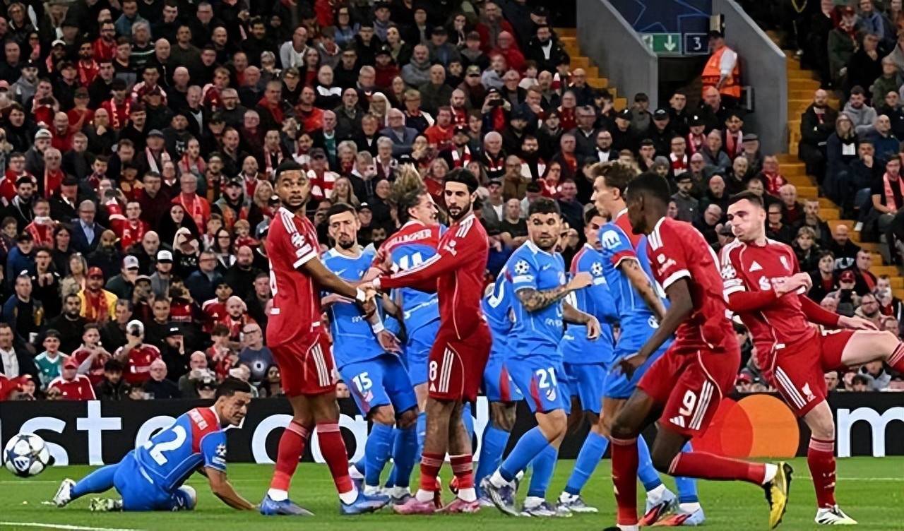 包含拜仁翻盘莱比锡红牛，马尔基尼奥斯送出助攻的词条