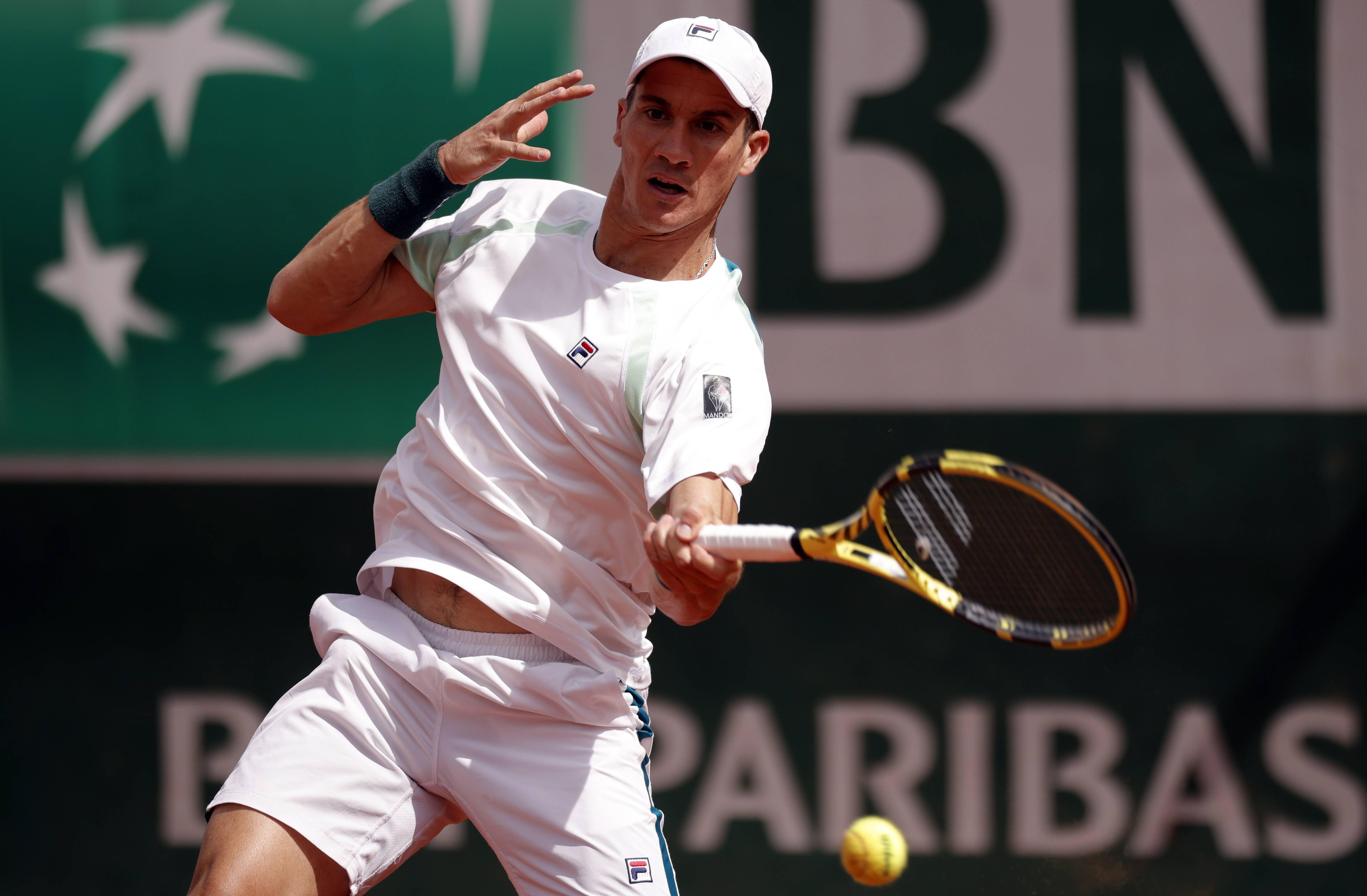 法国网球队鏖战美国网球队，梅德韦杰夫三分雨点燃全场的简单介绍