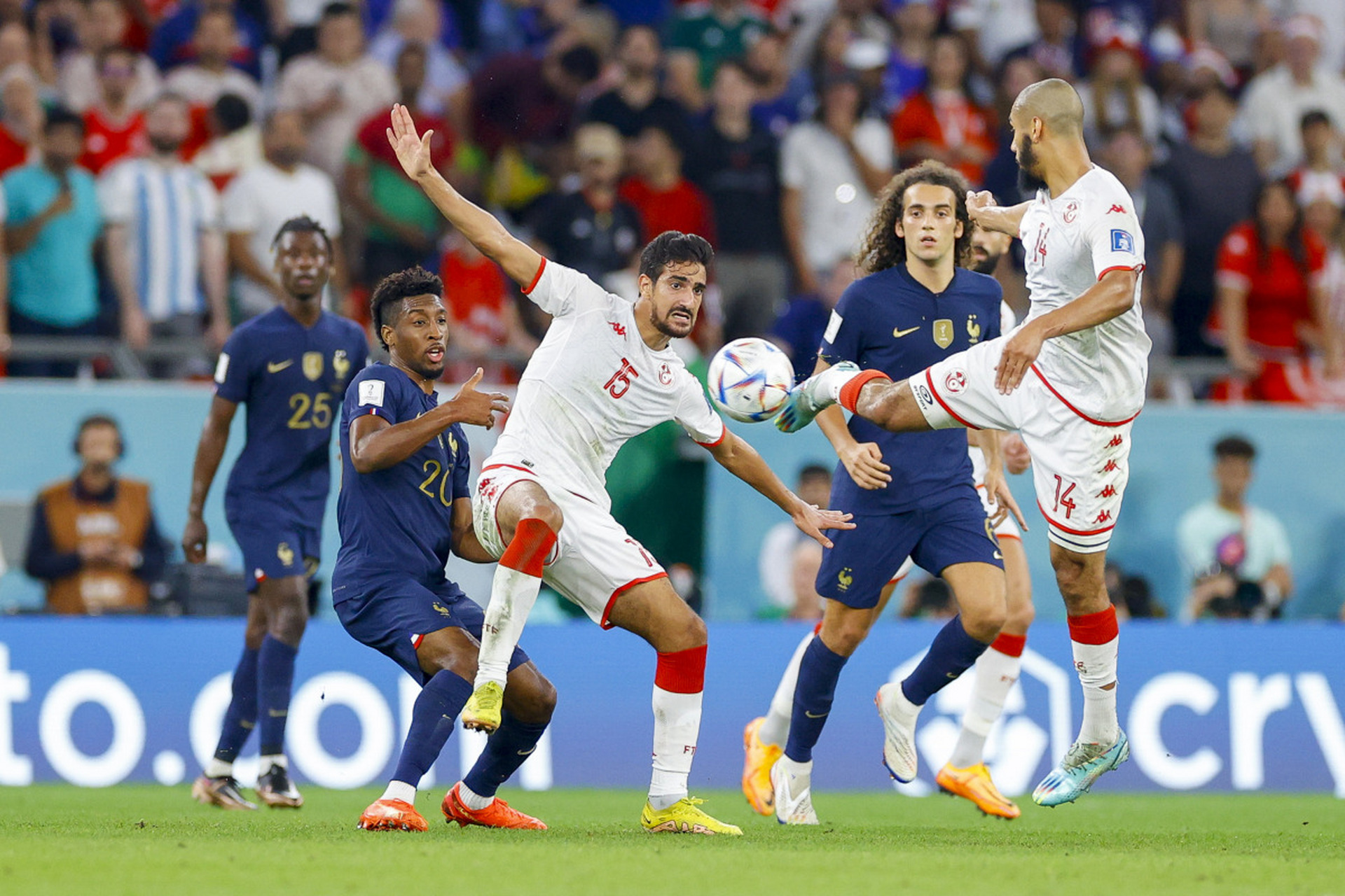 加拿大完胜摩洛哥，科瓦契奇惊艳世界