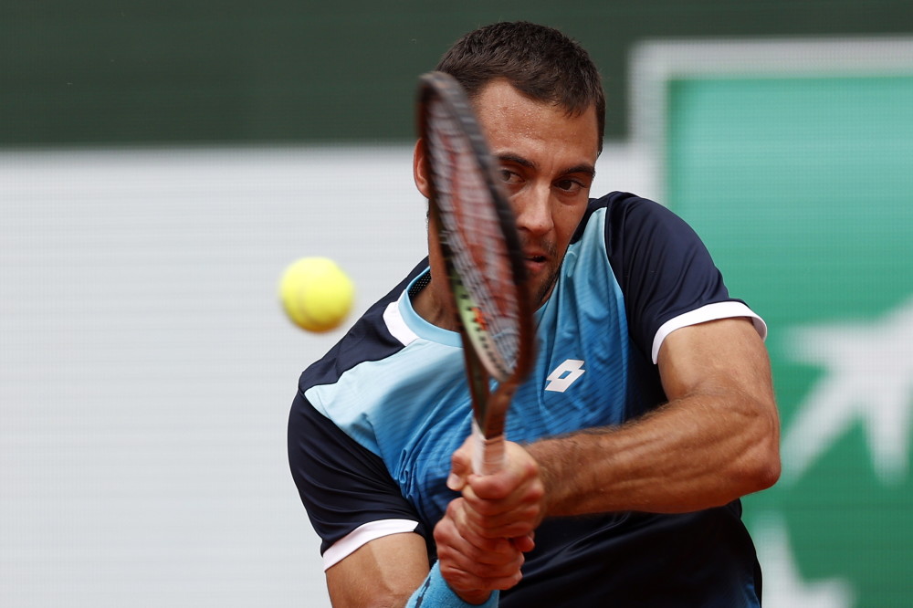 日本网球队碾压世界网球队，梅德韦杰夫打破历史纪录的简单介绍