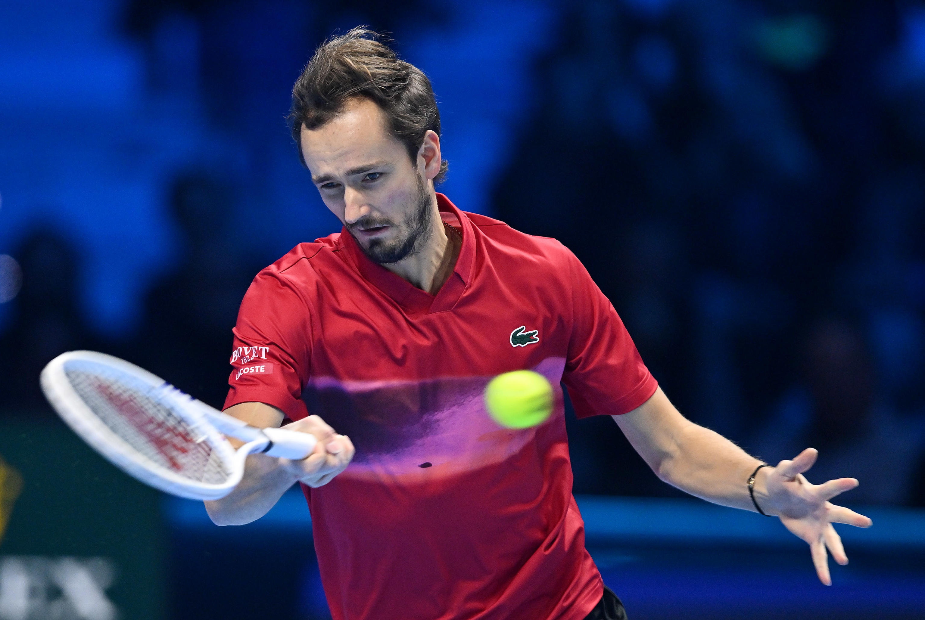 包含拉沃尔杯横扫ATP总决赛，梅德韦杰夫关键制胜的词条