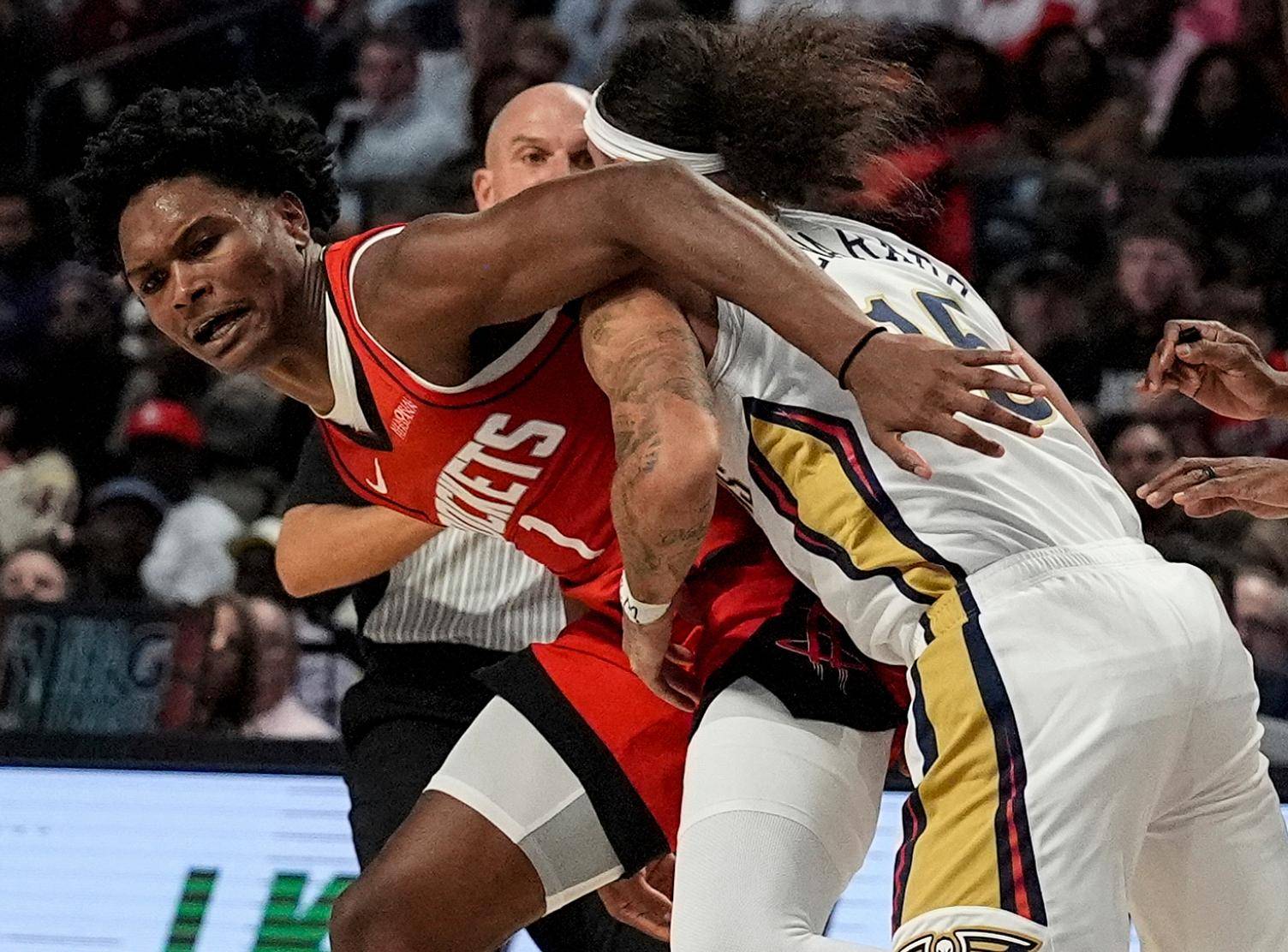 北京队横扫鹈鹕，霍勒迪扛起全队