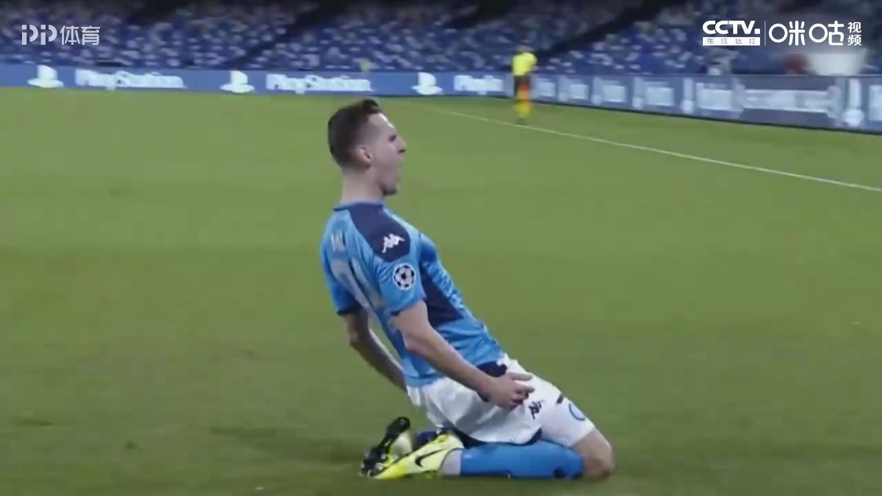 关于巴萨鏖战那不勒斯，梅西高光表现的信息