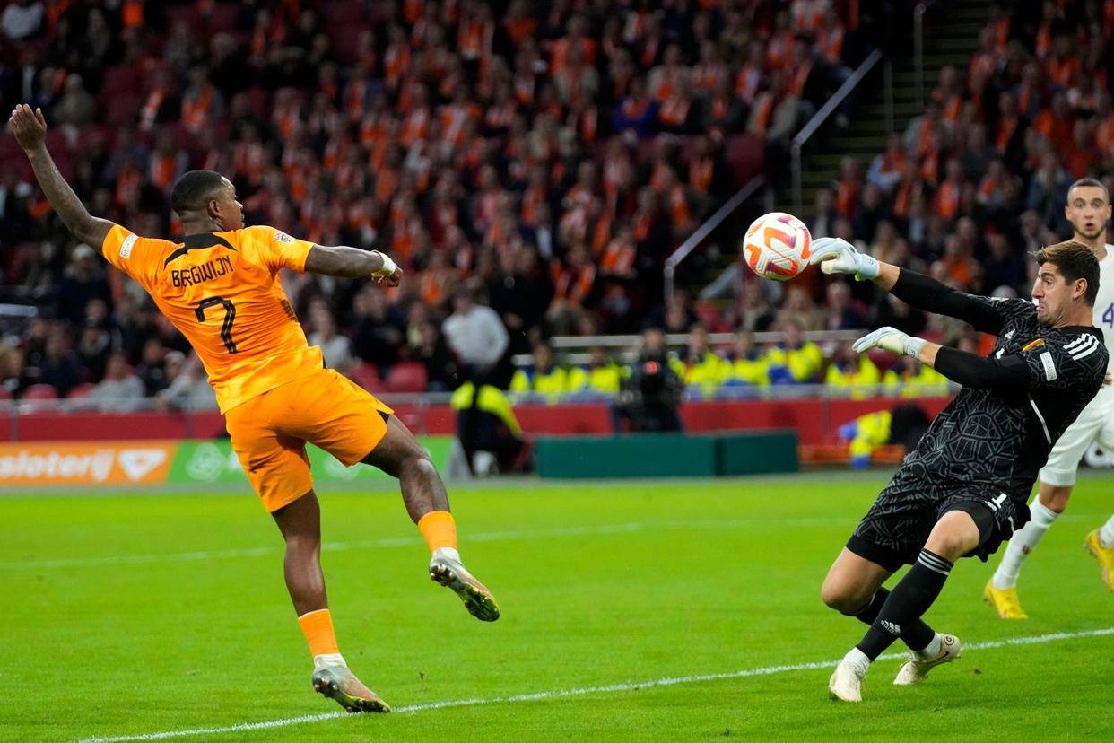 戈多伊斯主场小胜，跻身保级行列的简单介绍