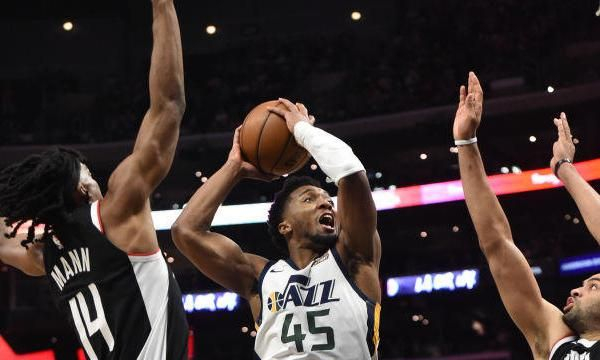 关于爵士队紧随其后，士气高昂期待一战定胜负的信息