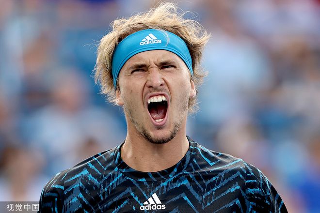 沙尔克险胜对手，上演逆转好戏的简单介绍