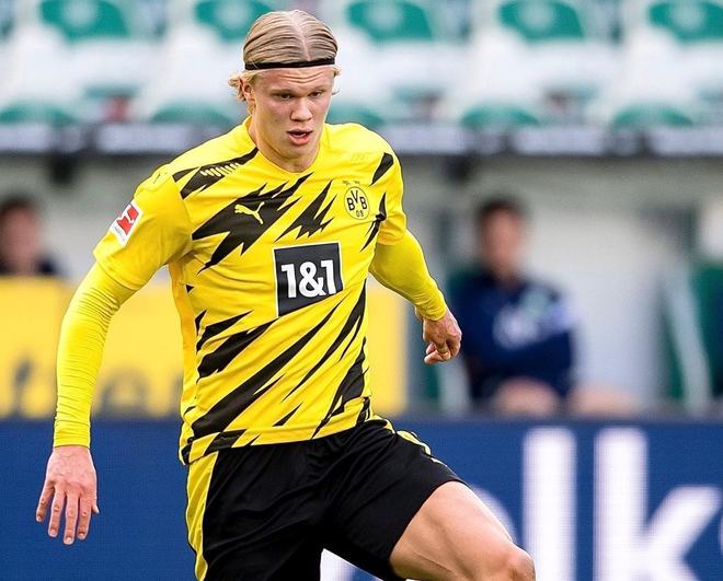 包含弗兰克福逆袭反超多特蒙德，德甲争冠形势扑朔迷离的词条