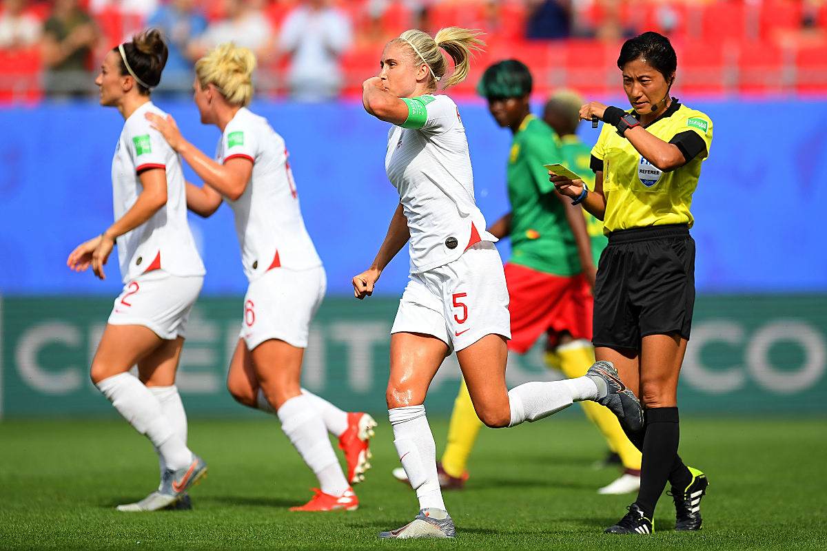 高水平足球赛事女队人气飙升