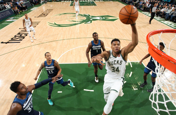 雄鹿大胜森林狼，抢榜首宝座的简单介绍