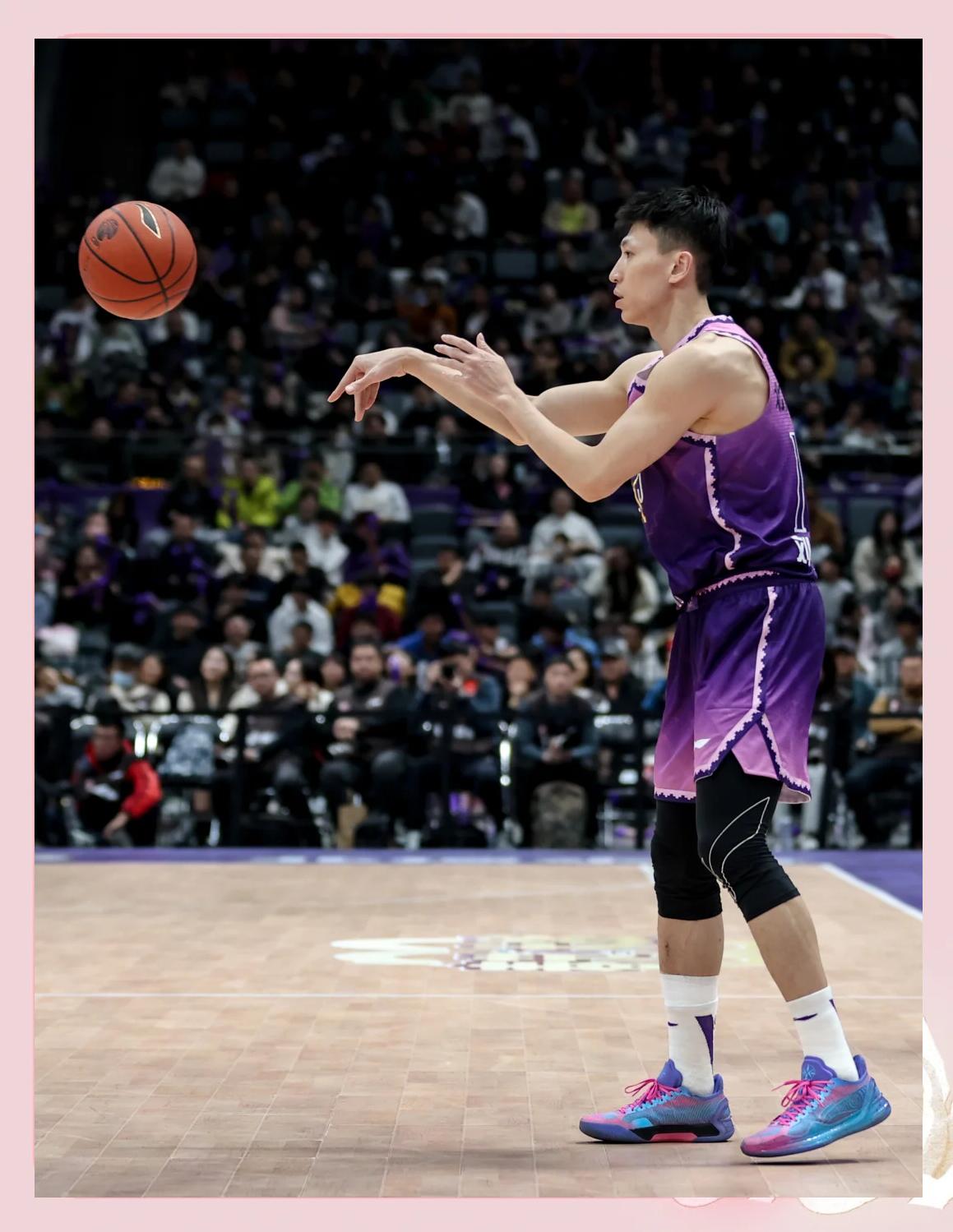 关于世界级教练助球队夺冠，备受瞩目的信息