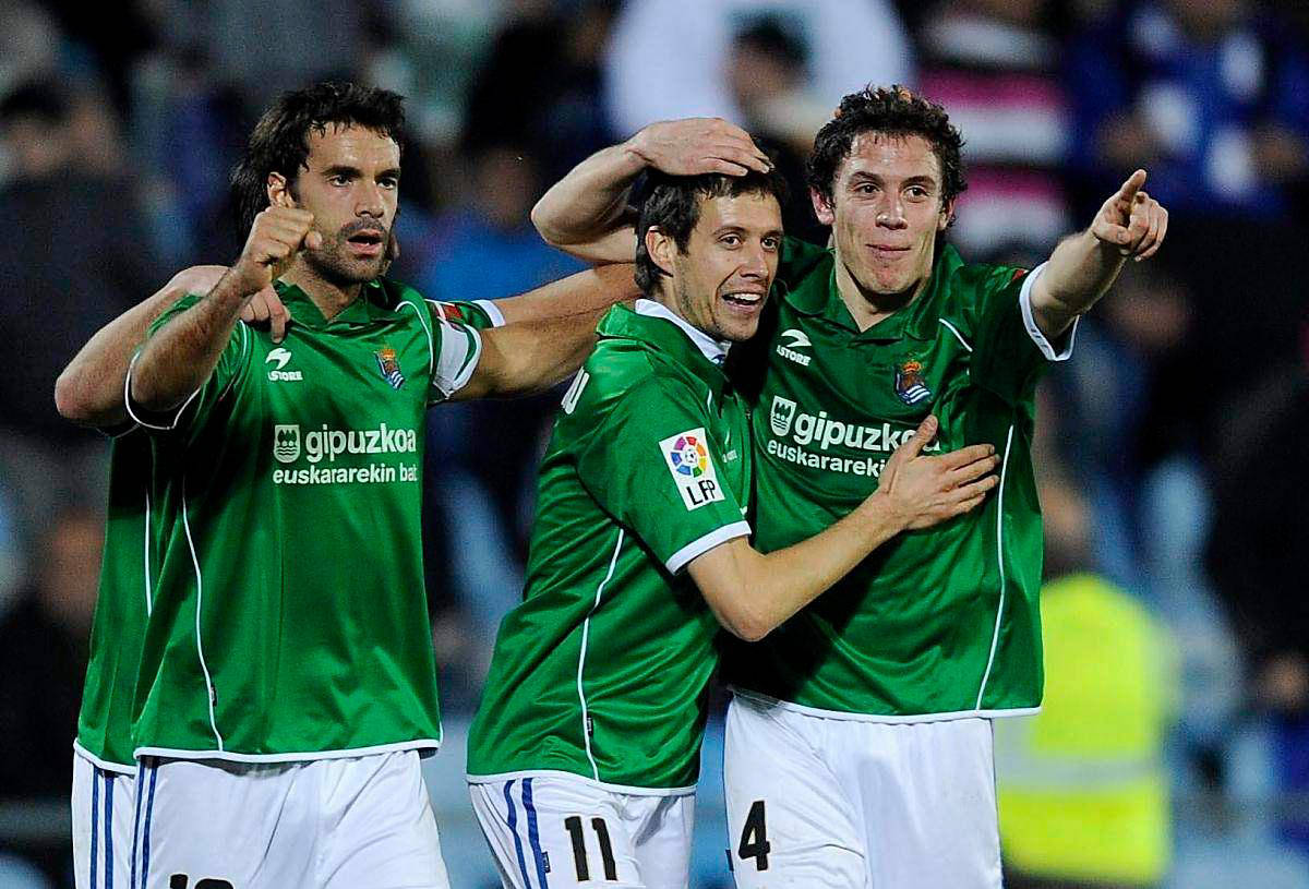 关于弗赖堡主场惨败汉诺威，积分暂停留在第八的信息