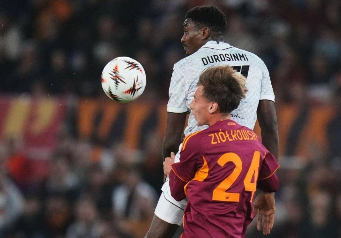 里昂队在比赛中凭借点球获得胜利