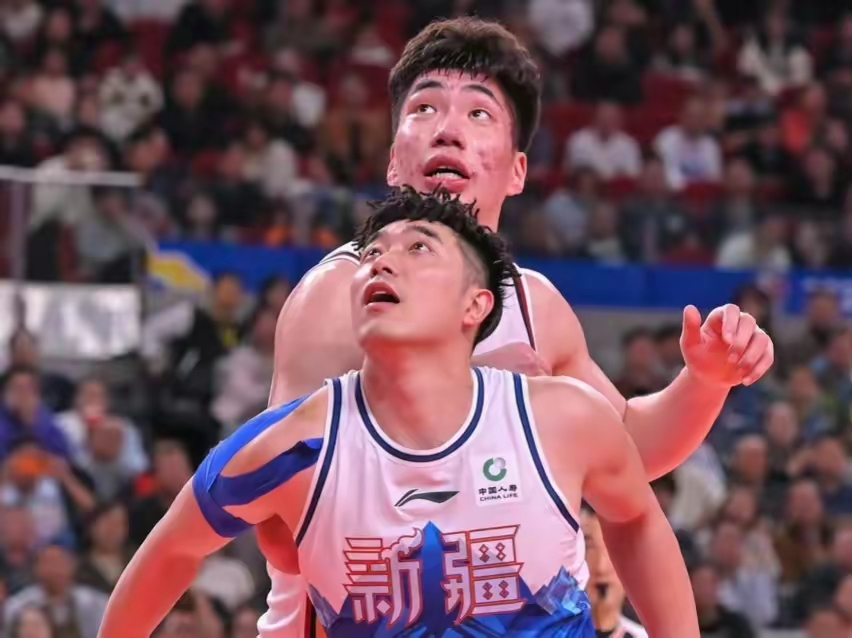 浙江队绝杀天津队，王哲林带队取胜