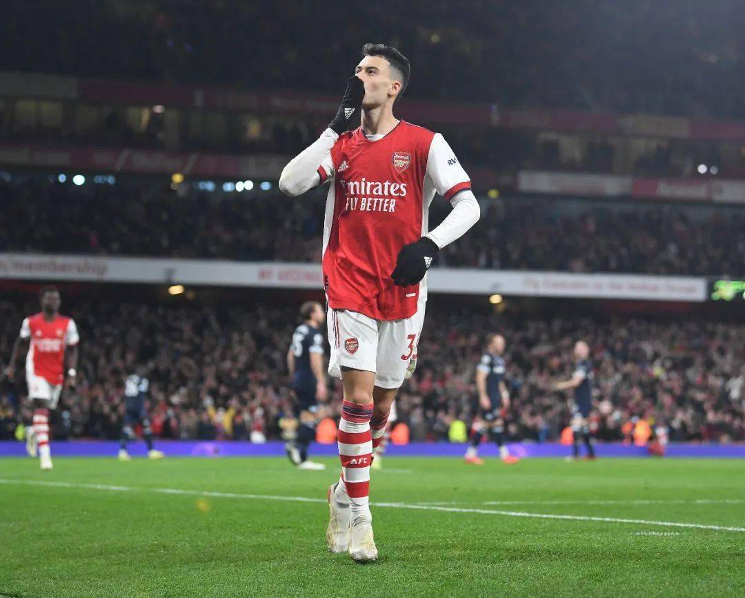 马赛碾压葡萄牙，马丁内利惊艳四座的简单介绍