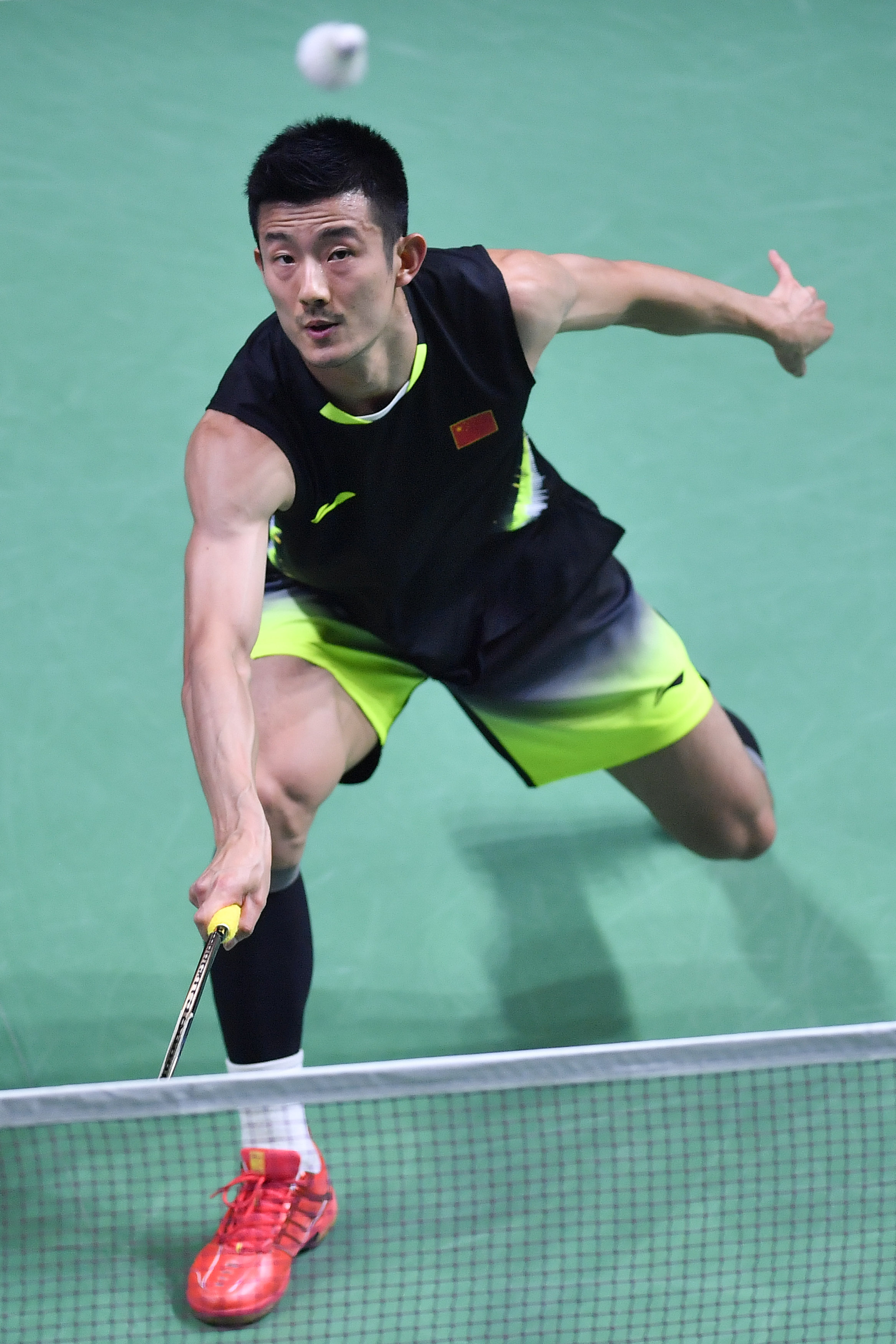 印度羽毛球队逆转丹麦羽毛球队，谌龙高光表现