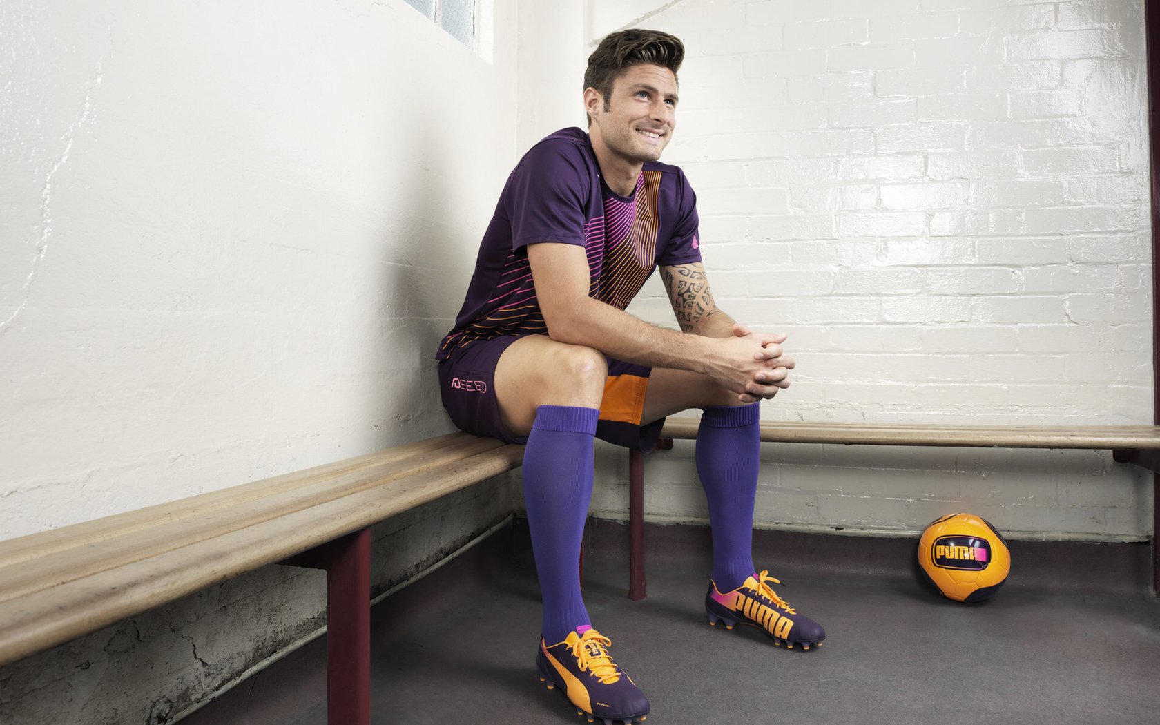 极速与终场,F1街道赛的轰鸣,篮球绝杀的静默